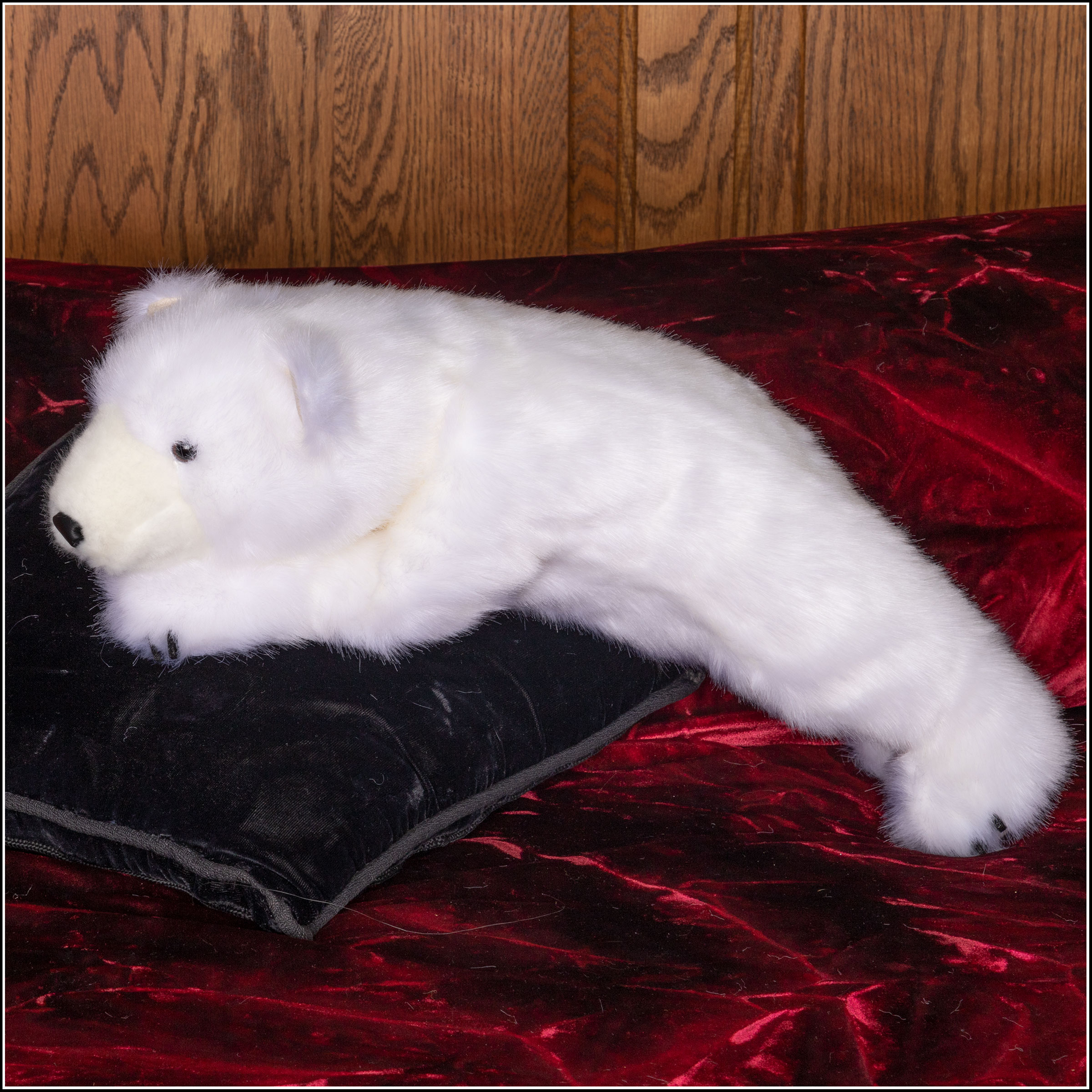 Ditz Designs White Bear Hugs - 18 Inches