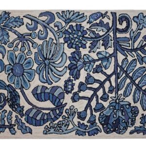 Blue and White Hooked Wool Rug "Morning Bloomer"