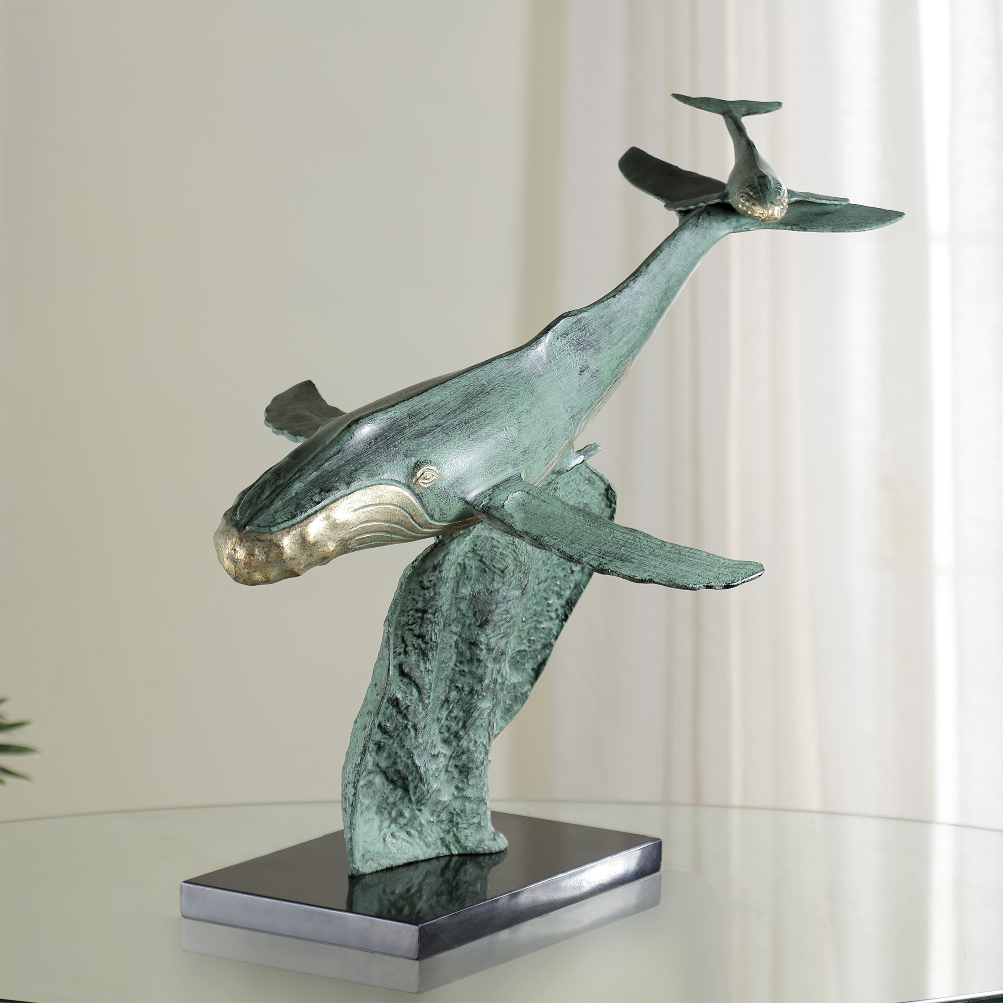 Humpback Whale Sculpture "Diving Lesson"