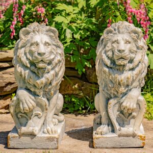 Set of 2 Magnesium Lions with Fleur-de-lis in Grey